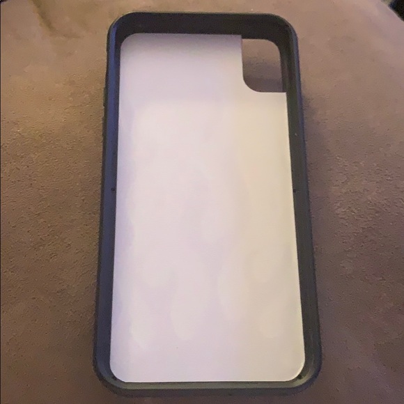 iPhone XR Case - Picture 2 of 2